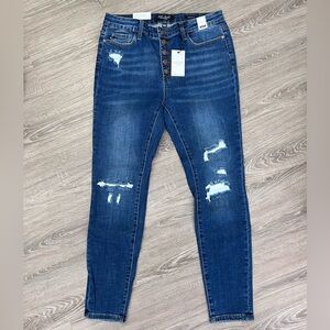 NWT Judy Blue Skinny Mid-Rise Jean